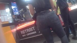Phat Ass in Tight Jeans
