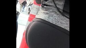 Candid Brunette Teen in Yoga Pants Street girl big butt